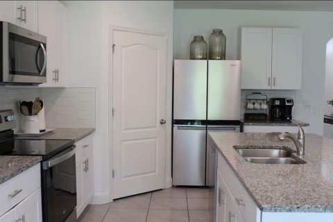 Villa ou maison à louer à DeLand, Floride: 5 chambres, 232.81 m2 № 1829474 - photo 9