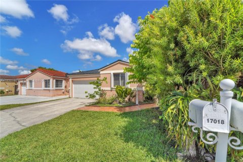 Villa ou maison à Miami, Floride 3 chambres, 139.73 m2 № 1963317