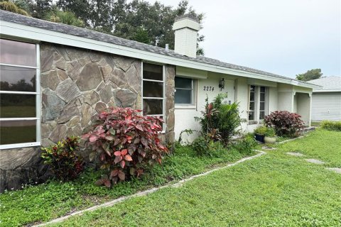 House in Port Charlotte, Florida 2 bedrooms, 111.48 sq.m. № 2403415 - photo 3