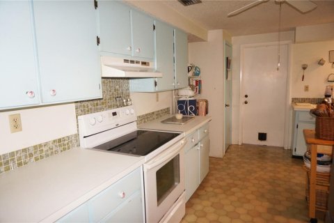 House in Port Charlotte, Florida 2 bedrooms, 111.48 sq.m. № 2403415 - photo 23