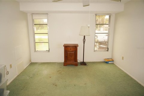 House in Port Charlotte, Florida 2 bedrooms, 111.48 sq.m. № 2403415 - photo 17