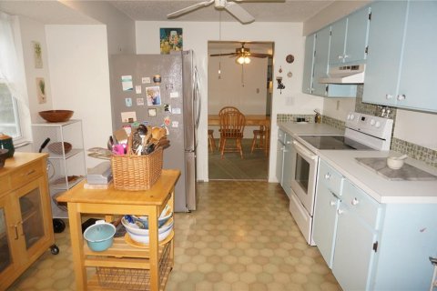 House in Port Charlotte, Florida 2 bedrooms, 111.48 sq.m. № 2403415 - photo 27