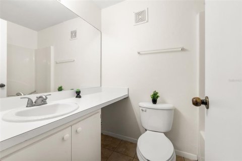 Condo in Gainesville, Florida, 4 bedrooms № 2103168 - photo 27