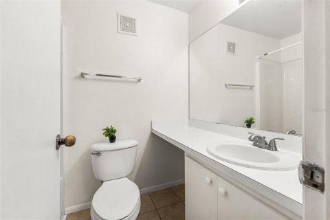 Condo in Gainesville, Florida, 4 bedrooms № 2103168 - photo 23