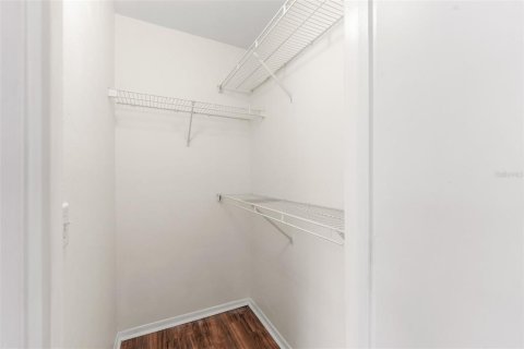 Condo in Gainesville, Florida, 4 bedrooms № 2103168 - photo 17