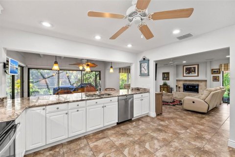 House in Osprey, Florida 3 bedrooms, 306.3 sq.m. № 1911989 - photo 21