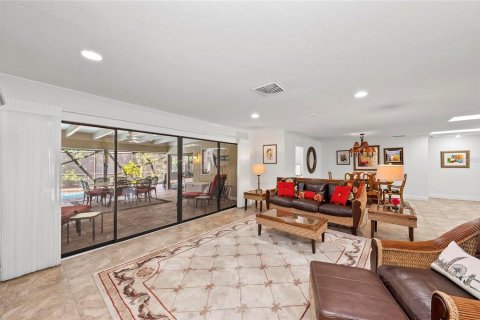 House in Osprey, Florida 3 bedrooms, 306.3 sq.m. № 1911989 - photo 10