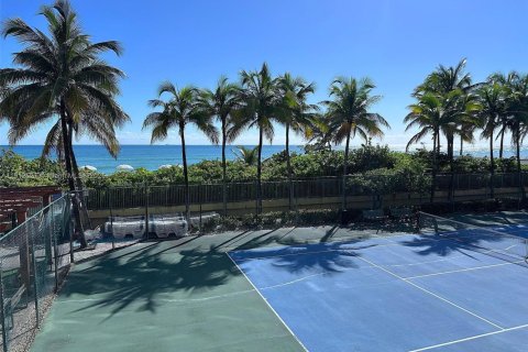 Condominio en alquiler en Hallandale Beach, Florida, 3 dormitorios, 143.07 m2 № 2054916 - foto 30