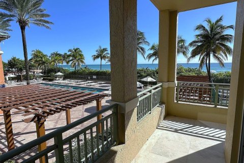 Condominio en alquiler en Hallandale Beach, Florida, 3 dormitorios, 143.07 m2 № 2054916 - foto 7