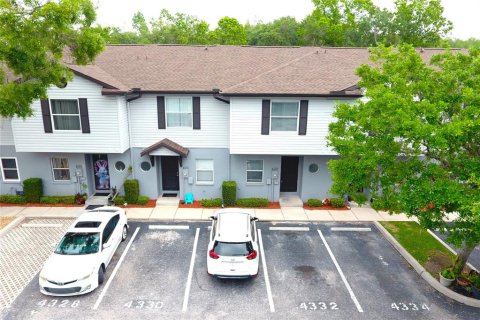 Townhouse in Tampa, Florida 3 bedrooms, 125.6 sq.m. № 1626725 - photo 4