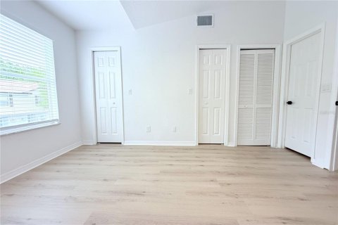 Townhouse in Tampa, Florida 3 bedrooms, 125.6 sq.m. № 1626725 - photo 23