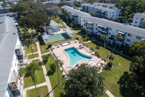 Condo in Bradenton, Florida, 2 bedrooms  № 1837159 - photo 14