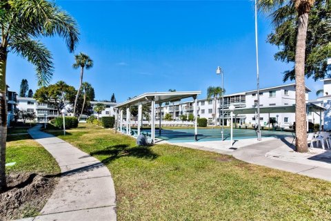 Condo in Bradenton, Florida, 2 bedrooms  № 1837159 - photo 16