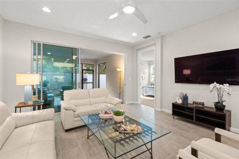 House in Sarasota, Florida 2 bedrooms, 155.61 sq.m. № 1532995 - photo 14