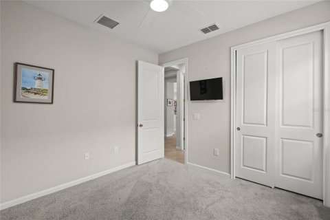 House in Sarasota, Florida 2 bedrooms, 155.61 sq.m. № 1532995 - photo 27