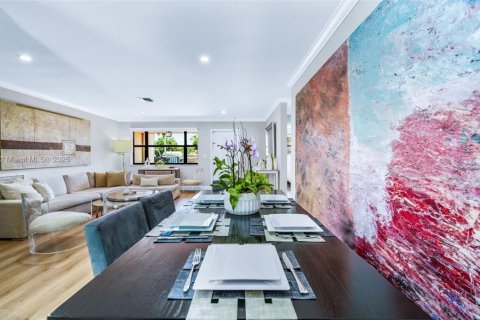 Casa en venta en Hollywood, Florida, 3 dormitorios, 186.18 m2 № 1852431 - foto 15