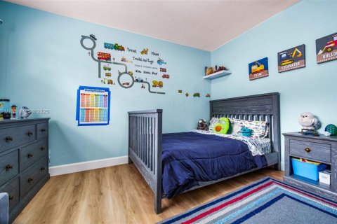 Casa en venta en Hollywood, Florida, 3 dormitorios, 186.18 m2 № 1852431 - foto 20