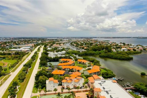 Adosado en alquiler en Tierra Verde, Florida, 3 dormitorios, 195.09 m2 № 1855970 - foto 8