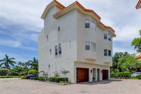 Adosado en alquiler en Tierra Verde, Florida, 3 dormitorios, 195.09 m2 № 1855970 - foto 2