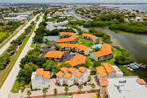 Adosado en alquiler en Tierra Verde, Florida, 3 dormitorios, 195.09 m2 № 1855970 - foto 9