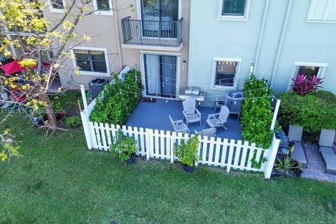 Купить таунхаус в Хомстед, Флорида 3 спальни, 178.93м2, № 2005243 - фото 7