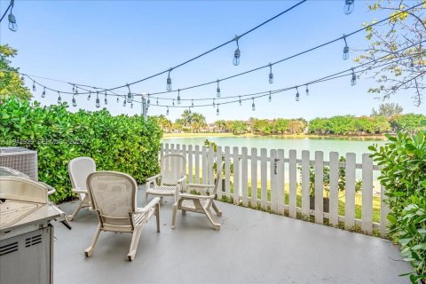 Купить таунхаус в Хомстед, Флорида 3 спальни, 178.93м2, № 2005243 - фото 5