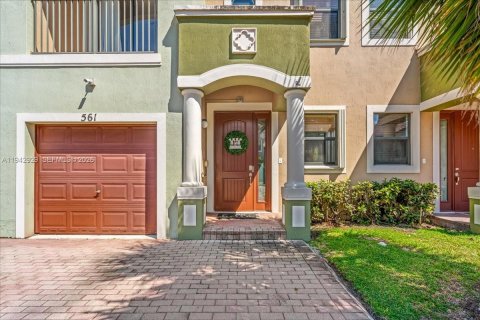 Купить таунхаус в Хомстед, Флорида 3 спальни, 178.93м2, № 2005243 - фото 10