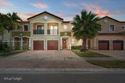 Купить таунхаус в Хомстед, Флорида 3 спальни, 178.93м2, № 2005243 - фото 3