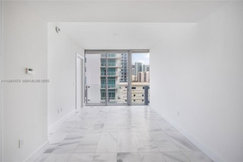 Copropriété à louer à Miami, Floride: 1 chambre, 63.17 m2 № 2043034 - photo 22