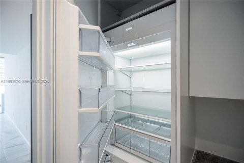 Copropriété à louer à Miami, Floride: 1 chambre, 63.17 m2 № 2043034 - photo 13