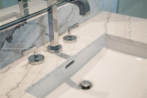 Copropriété à louer à Miami, Floride: 1 chambre, 63.17 m2 № 2043034 - photo 17