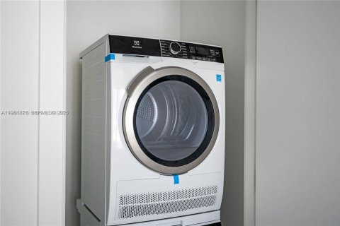 Copropriété à louer à Miami, Floride: 1 chambre, 63.17 m2 № 2043034 - photo 25