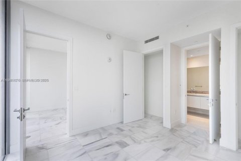 Copropriété à louer à Miami, Floride: 1 chambre, 63.17 m2 № 2043034 - photo 16
