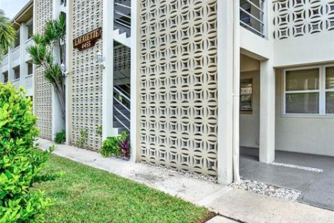 Condo in Saint Petersburg, Florida, 1 bedroom  № 1554884 - photo 6