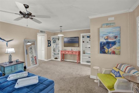 Condo in Saint Petersburg, Florida, 1 bedroom  № 1554884 - photo 18