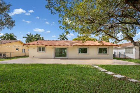 Снять в аренду виллу или дом в Майами, Флорида 4 спальни, 251.77м2, № 2006049 - фото 5