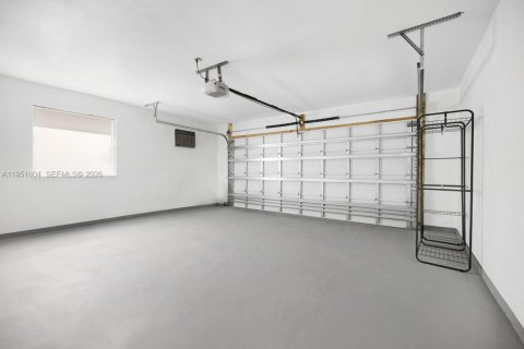 Снять в аренду виллу или дом в Майами, Флорида 4 спальни, 251.77м2, № 2006049 - фото 29