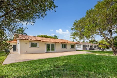 Снять в аренду виллу или дом в Майами, Флорида 4 спальни, 251.77м2, № 2006049 - фото 4