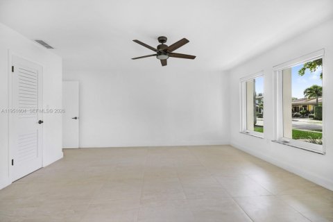 Снять в аренду виллу или дом в Майами, Флорида 4 спальни, 251.77м2, № 2006049 - фото 15