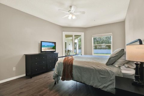 House in Land O' Lakes, Florida 5 bedrooms, 282.52 sq.m. № 1802958 - photo 26