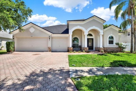 House in Land O' Lakes, Florida 5 bedrooms, 282.52 sq.m. № 1802958 - photo 1