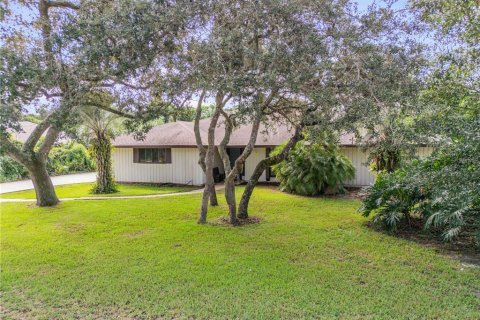 Villa ou maison à vendre à New Smyrna Beach, Floride: 3 chambres, 188.78 m2 № 2318459 - photo 4