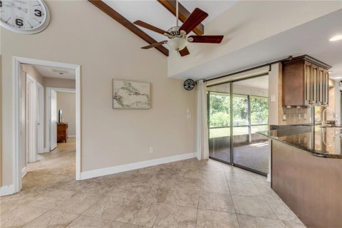 Villa ou maison à vendre à New Smyrna Beach, Floride: 3 chambres, 188.78 m2 № 2318459 - photo 12