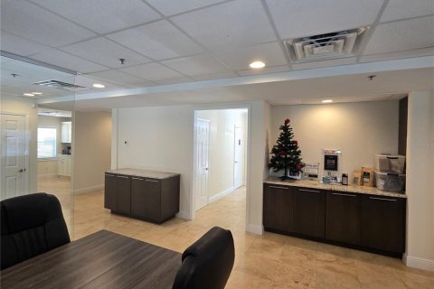 Propiedad comercial en alquiler en Maitland, Florida, 352.66 m2 № 1804981 - foto 15