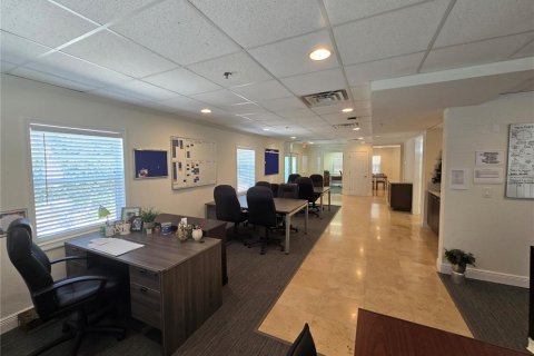 Propiedad comercial en alquiler en Maitland, Florida, 352.66 m2 № 1804981 - foto 12