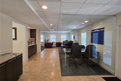 Propiedad comercial en alquiler en Maitland, Florida, 352.66 m2 № 1804981 - foto 7