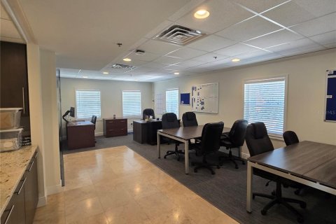 Propiedad comercial en alquiler en Maitland, Florida, 352.66 m2 № 1804981 - foto 20