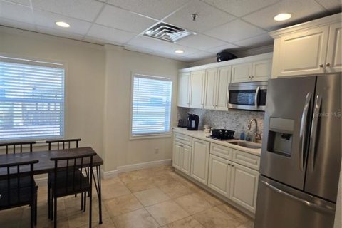 Propiedad comercial en alquiler en Maitland, Florida, 352.66 m2 № 1804981 - foto 24