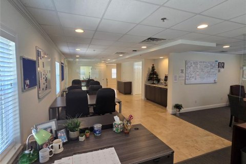 Propiedad comercial en alquiler en Maitland, Florida, 352.66 m2 № 1804981 - foto 10