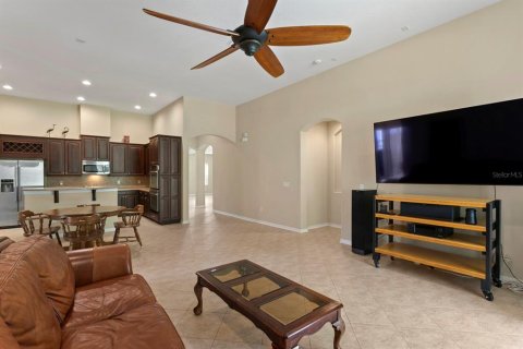 House in Lutz, Florida 4 bedrooms, 235.41 sq.m. № 1755408 - photo 19